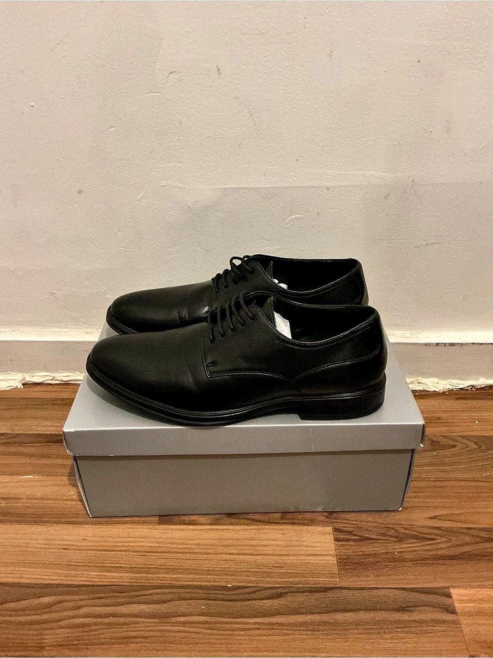 Perry Ellis Portfolio Ultra Foam Men's Oxfords Black US SIZE 8.5 (New in Box)